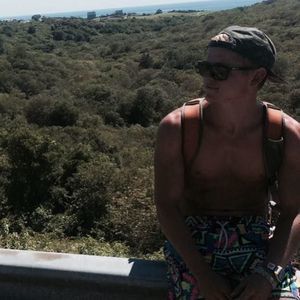 Meet your Posher, Tom